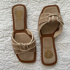 Vince Camuto slide sandal never worn size 6
